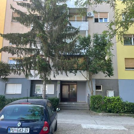 New Two Bedroom Apartment Maloni Pola Esterno foto