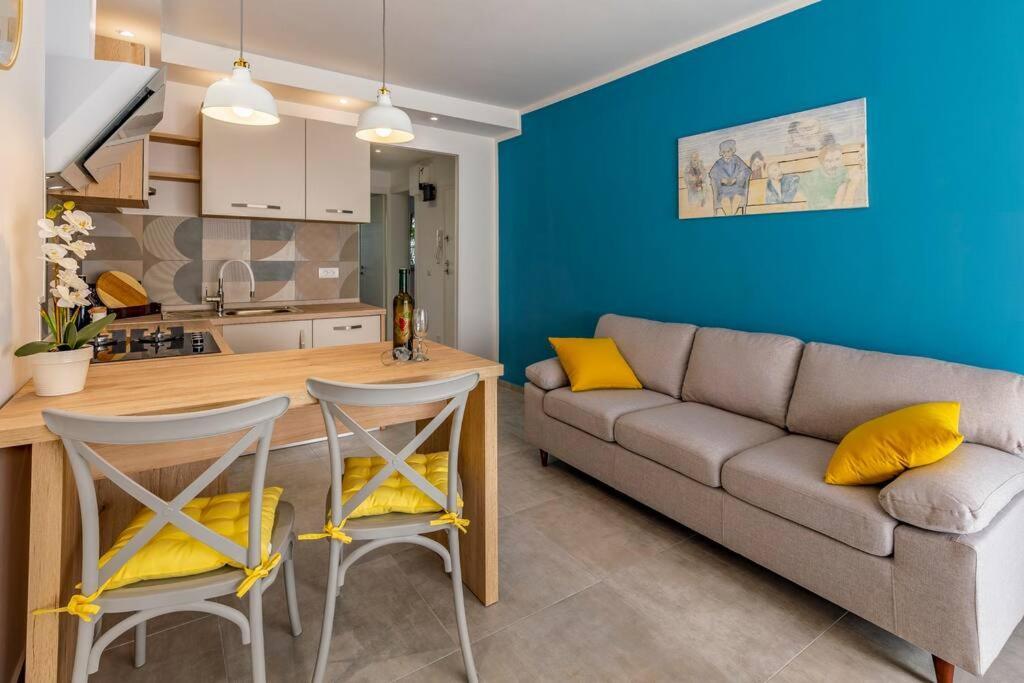 New Two Bedroom Apartment Maloni Pola Esterno foto